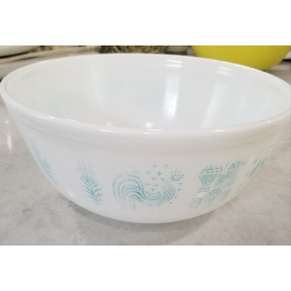 Pyrex 474‑B Butterprint – 1.5 Qt, 1950s/60s Turquoise Amish Pattern